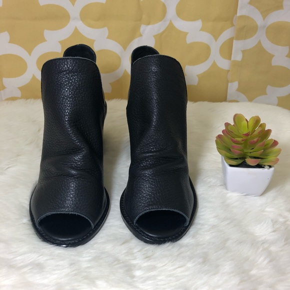 Chinese Laundry Lash Peep Toe Ankle Booties - Picture 3 of 8